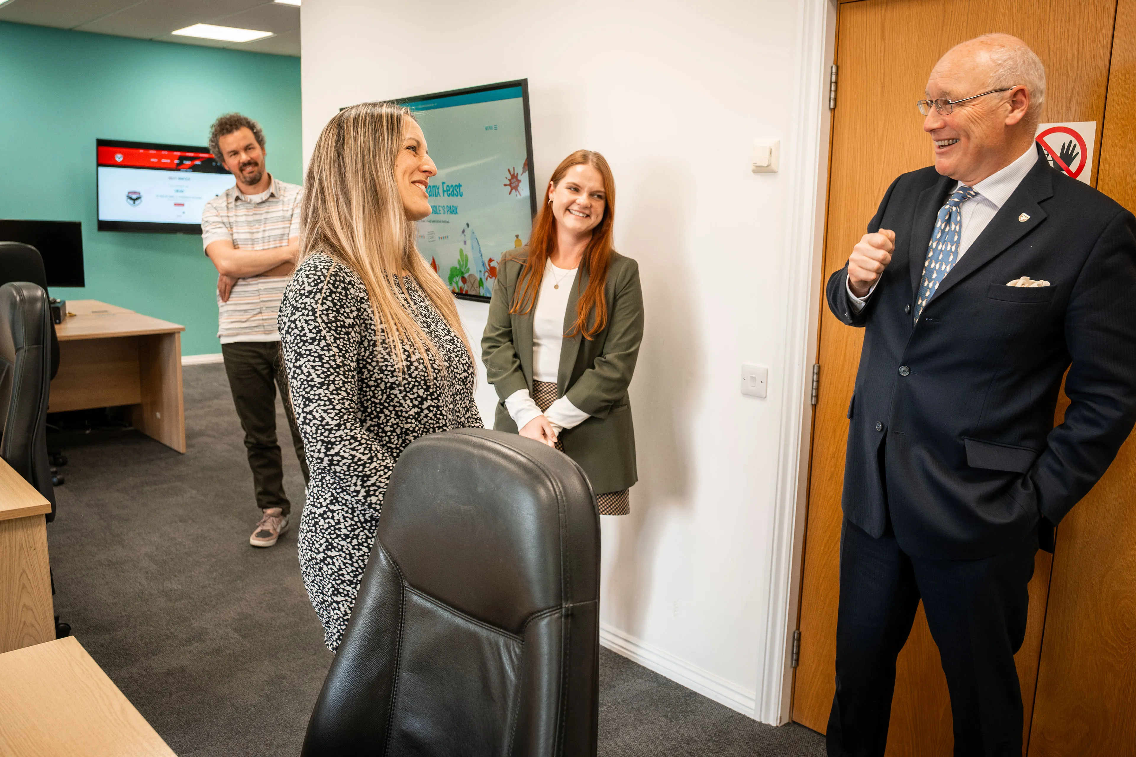 Rachel Fabrizio, Paula Hamilton and Adrian Crellin in conversation with Lieutenant General Sir John Lorimer KCB DSO MBE